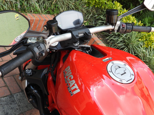 Ducati Monster 1200