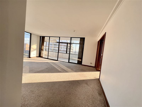 Departamento Venta En El Bosque A Paso Metro Tobalaba.