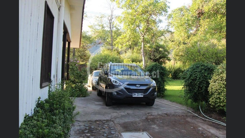 Casa En Venta De 6 Dorm. En Olmué