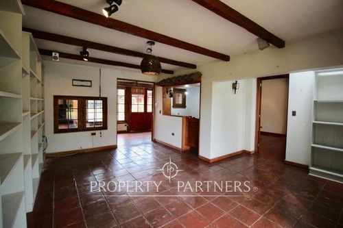 Elegante Y Hermosa Casa Estilo Chilena 437/54000 A...