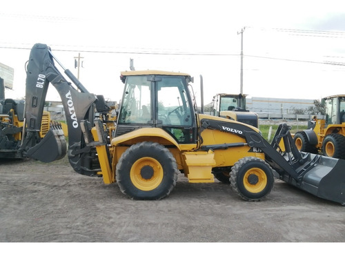 Imagen 3 de 8 de Retroexcavadora Volvo Bl70 2003