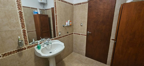 Venta Gran Casa En Cerro Austria Y Portugal