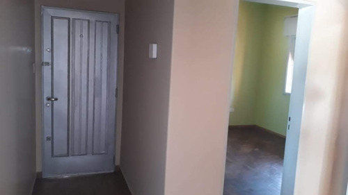 Imagen 12 de 14 de Casa Ideal Para 2 Familias