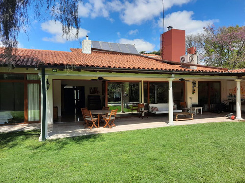 Casa En Alquiler En Acassuso Libert./solis