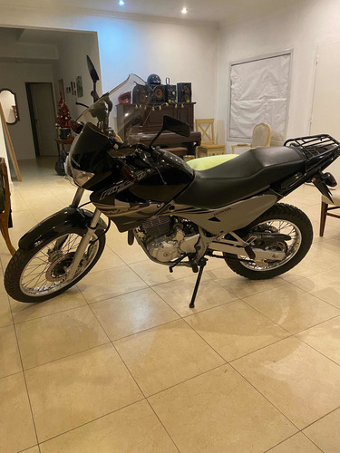 Imagen 3 de 4 de Honda Falcon 400