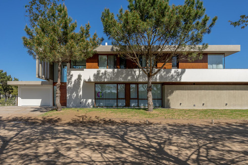 Casa En Venta 5 Ambientes Pinamar La Herradura