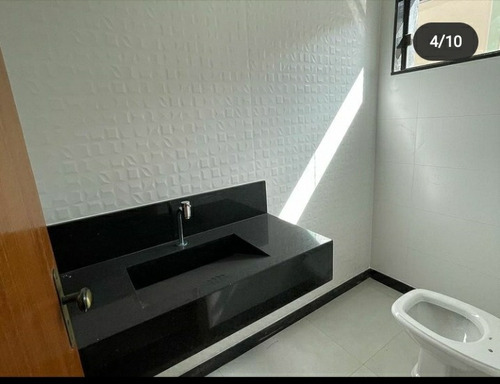 Linda Casa De 4 Quartos Em Pedro Leopoldo (bairro Andyara)