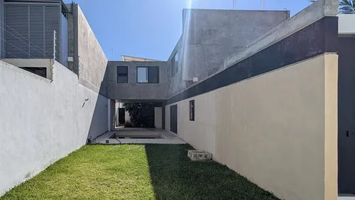 Casa De Estilo Único En Cholul Y Sin Entrar Al Pueblo
