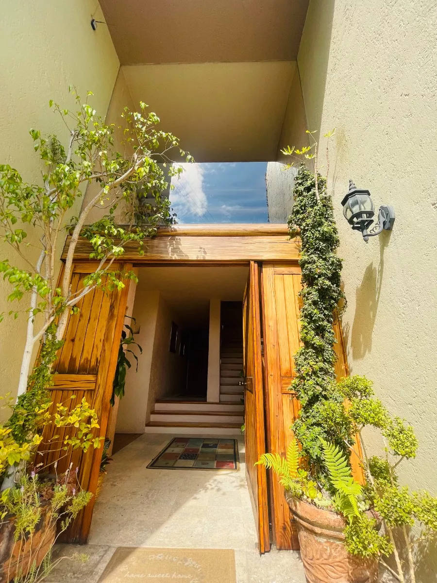 Casa En Venta Estilo México Contemporaneo En Lomas De Tecamachalco