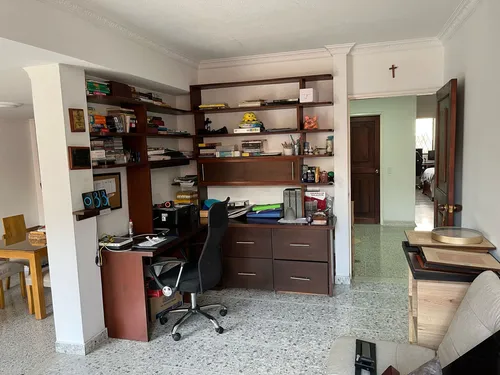 Apartamento Ubicado En Segundo Piso, En Edificio Del Ingenio