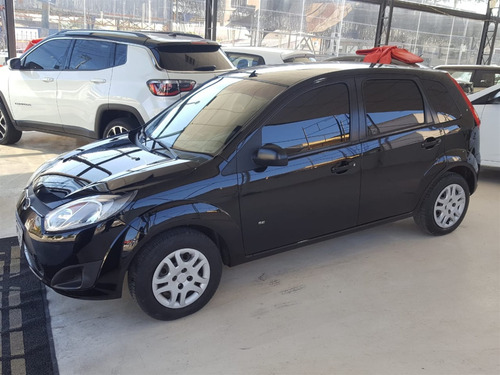 Ford Fiesta 1.6 Rocam Se Plus Hatch 8v Flex 4p Manual
