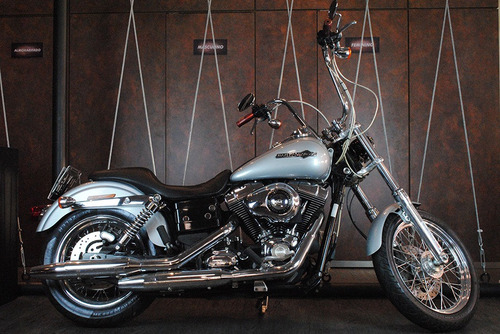 Harley Davidson Dyna Super Glide