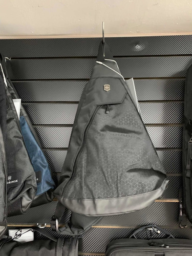Imagen 8 de 8 de Mochila Victorinox Dual Compartment Monosling Negra 606748