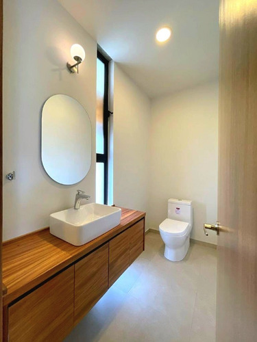 Imagen 15 de 16 de Venta De Casa Capital Norte Pontevedra Con Rof Garden