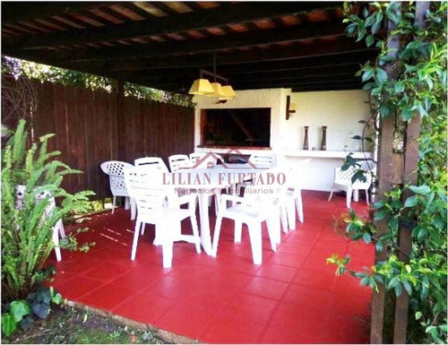 Residencia En Alquiler Anual- Ref: 863