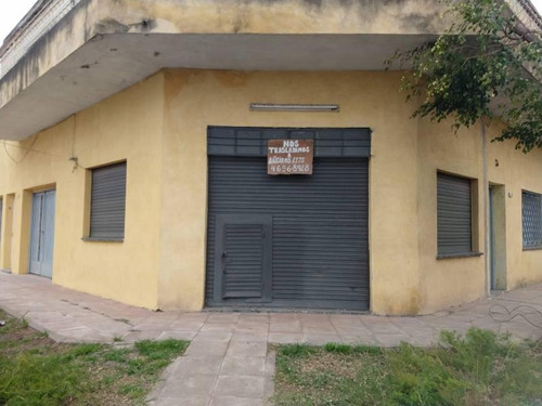 Imagen 8 de 30 de Excelente Propiedad Con 3 Departamentos, 2 Cocheras Y Un Local