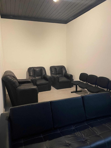 Edificio Comercial En Venta - 7 Oficinas 2 Baños - Cocheras - 477mts2 - Dolores