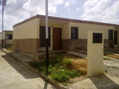 Imagen 1 de 7 de Casa En Tacarigua De Mamporal (higuerote)