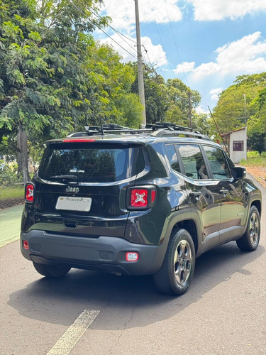 Jeep Renegade 1.8 Flex Aut. 5p