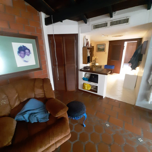 Se Vende Hermoso Th En La Urb Bello Campo Ve02-1391zn-yabi