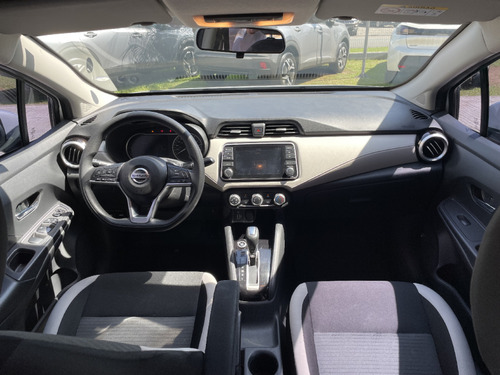 Nissan Versa 1.6 16V FLEX ADVANCE XTRONIC