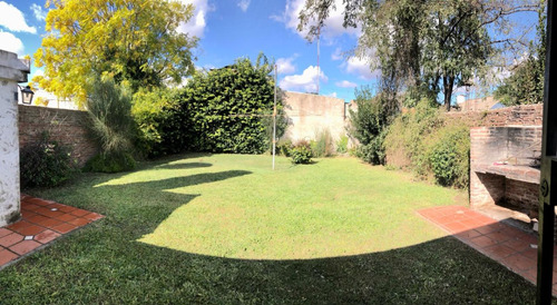Excelente Casa Apta Crédito En Barrio Parque Esperanza Luján