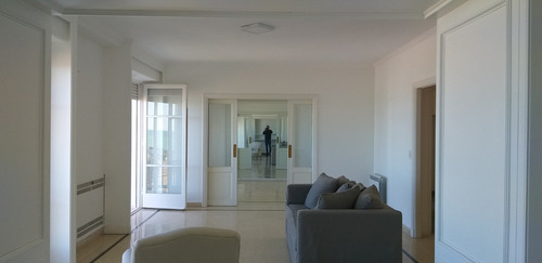 Imagen 5 de 30 de Piso De 3 Ambientes C/ Escritorio - Playa Grande - Vista Al Mar -