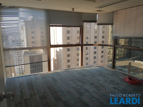 Conj. Comercial - Jardim América - Sp - 604806