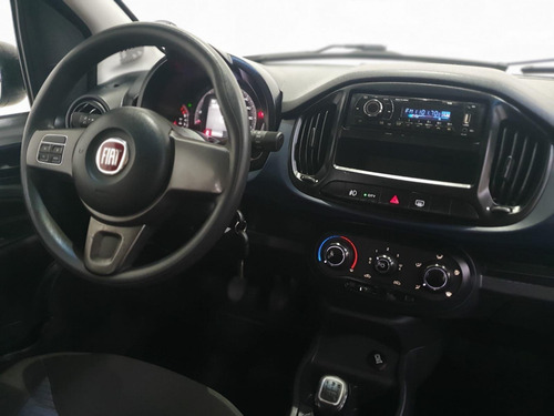 Imagem 9 de 13 de Fiat Uno Attractive 1.0 Flex