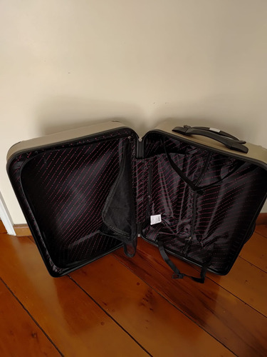 Mala Viagem Rígida Média Abs P/ Despachar 66cm 23kg + Capa Dourado Lisa (Usado)