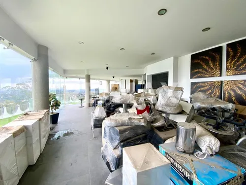 Casa De Lujo En Condado De Sayavedra Con Vistas, Jardín Y Amplios Espacios