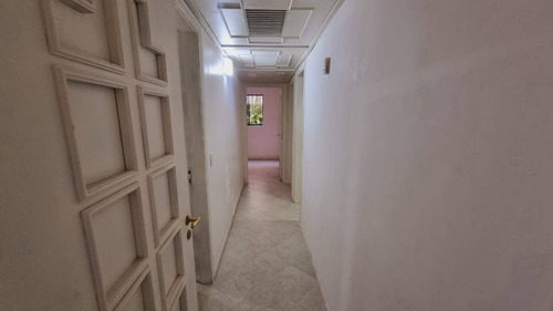 Imagen 14 de 30 de Ha Apartamento En Venta En El Parral Res. Laocoonte Valencia