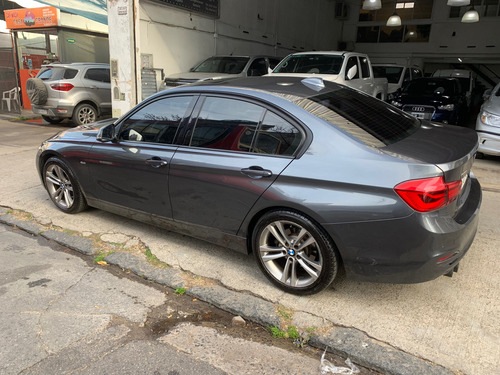 BMW Serie 3 3.0 330i Sedan Sport Line 252cv
