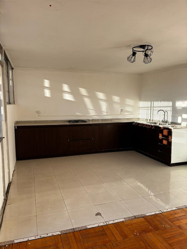 Departamento En Arriendo De 2 Dorm. En Estación Central