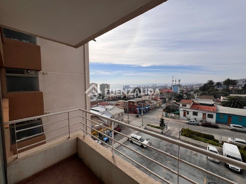Departamento En Venta De 2 Dorm. Cerro Esperanza