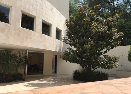 Bosques De Las Lomas De Arq. De Renombre. Casa Con Terrazas