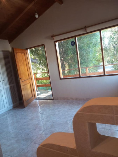 Casa En Venta - 5 Dormitorios 3 Baños 5 Cocheras - 760mts2 - San Carlos De Bariloche