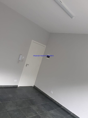 Imagem 6 de 11 de Sobreloja 34m², 02 Banheiros. Excelente Localização Á 6 Minutos Andando Para A Estação Do Metrô Eucaliptos; Entre A Rua Dos Chanés. - 21080403 - 69921940