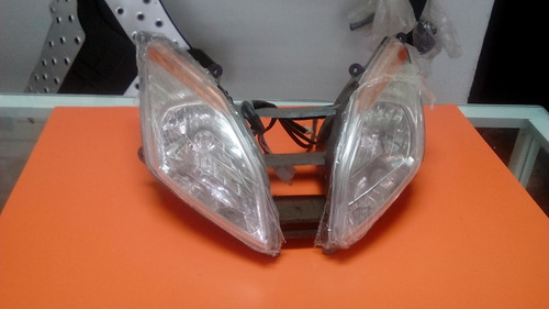 Imagen 2 de 2 de Faro New Porsche Br-150
