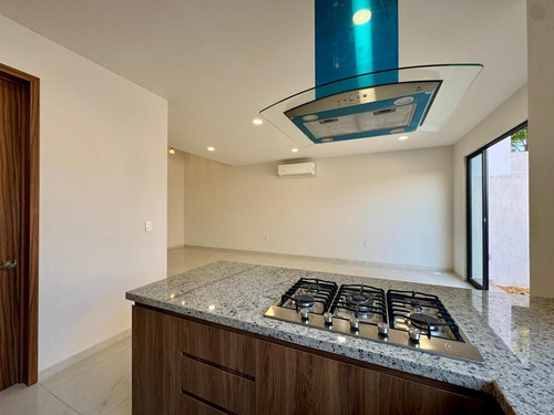 Casa En Venta En Lomas Del Dorado | En Oferta