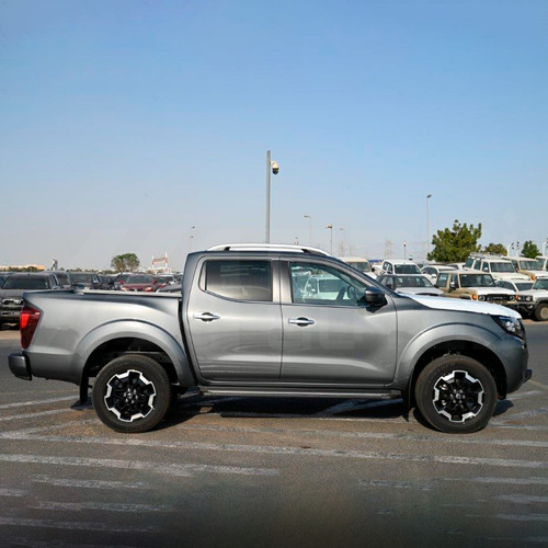 Nissan Navara 2025