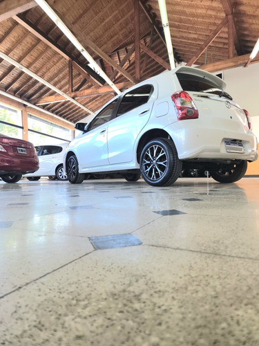Toyota Etios 1.5 Xls At
