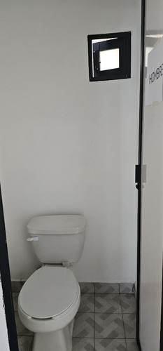 Local En Renta 160m2 En Col. Santa María Aztahuacan, Iztapalapa