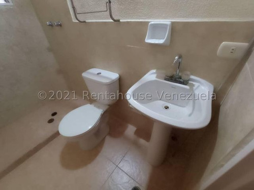 Imagen 27 de 30 de Casas En Venta Cabudare /04245565759