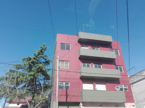 Edificio Comercial En Venta - 9 Dormitorios 8 Baños - 650mts2 - San Clemente Del Tuyú