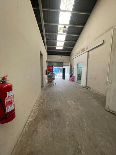 Terreno En Venta 2 Galpones (177436)