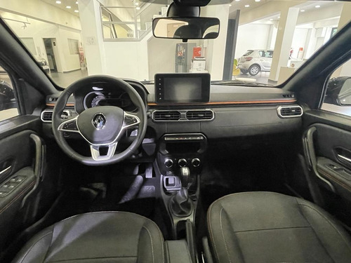 Imagen 8 de 15 de Renault Oroch 1.3 Tce 163 Outsider Mt 2wd Mr