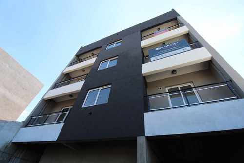 Imagen 2 de 12 de Departamento 2 Amb Estrenar + Terraza Privada