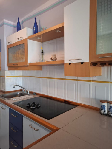 Se Vende Apartamento En Conj. Residencial Puerto Limon Tucacas Edo. Falcon. L.m