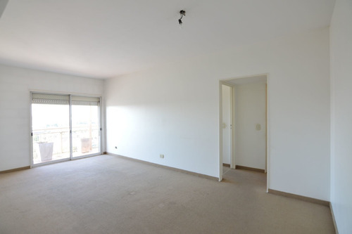 Imagen 7 de 21 de Departamento - 2 Ambientes Con Balcón Super Luminoso Con Renta